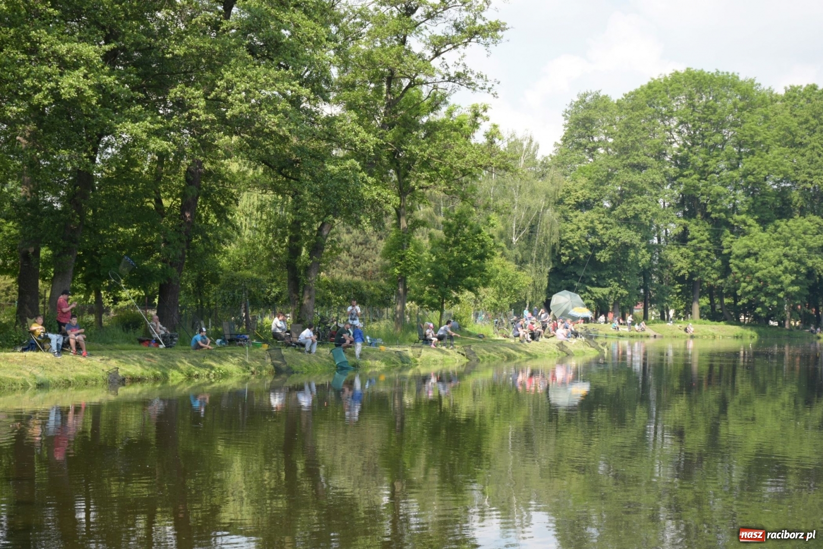 Zdjęcie w galerii na portalu naszraciborz.pl: Wędkarski Dzień Dziecka na Trzecioku  wiadomości z regionu