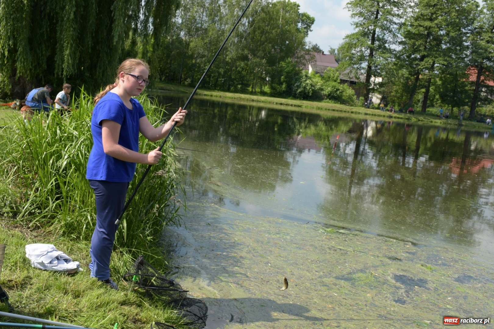 Zdjęcie w galerii na portalu naszraciborz.pl: Wędkarski Dzień Dziecka na Trzecioku  wiadomości z regionu