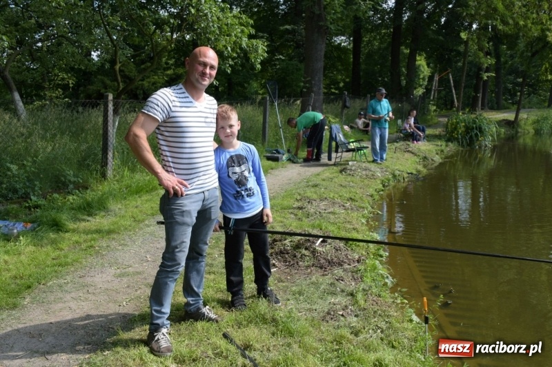 Zdjęcie w galerii na portalu naszraciborz.pl: Wędkarski Dzień Dziecka na Trzecioku  wiadomości z regionu