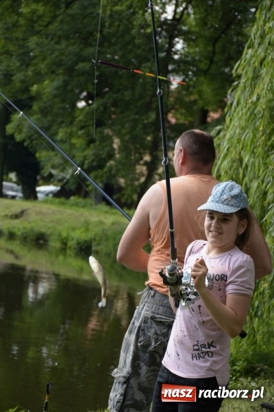 Zdjęcie w galerii na portalu naszraciborz.pl: Wędkarski Dzień Dziecka na Trzecioku  wiadomości z regionu