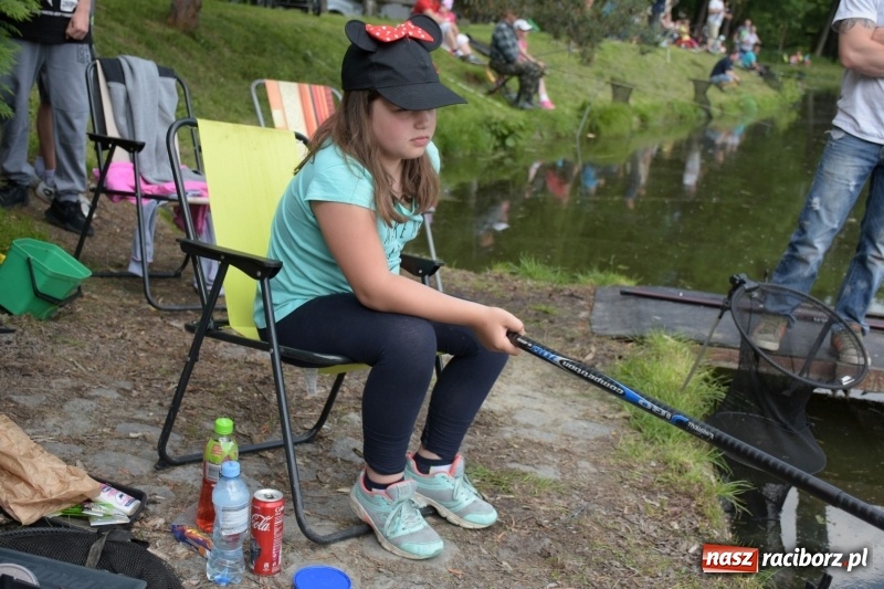 Zdjęcie w galerii na portalu naszraciborz.pl: Wędkarski Dzień Dziecka na Trzecioku  wiadomości z regionu