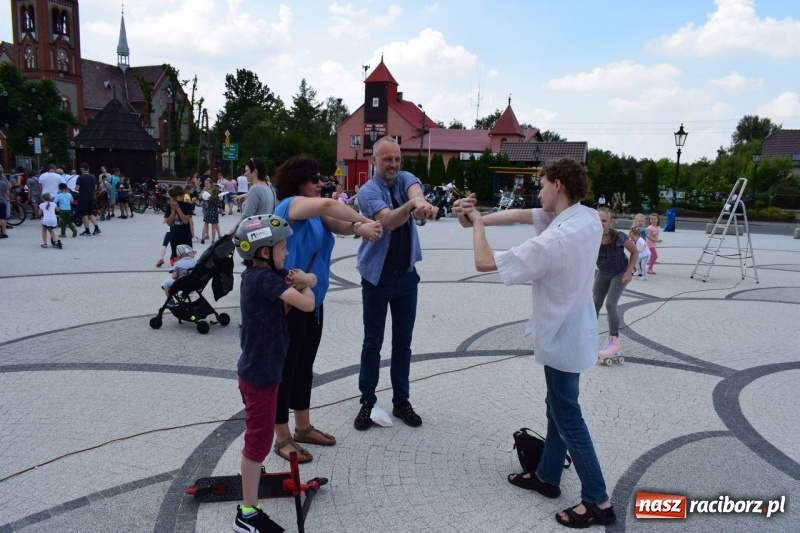 Zdjęcie w galerii na portalu naszraciborz.pl: Cudowne popołudnie w Kuźni Raciborskiej  wiadomości z regionu