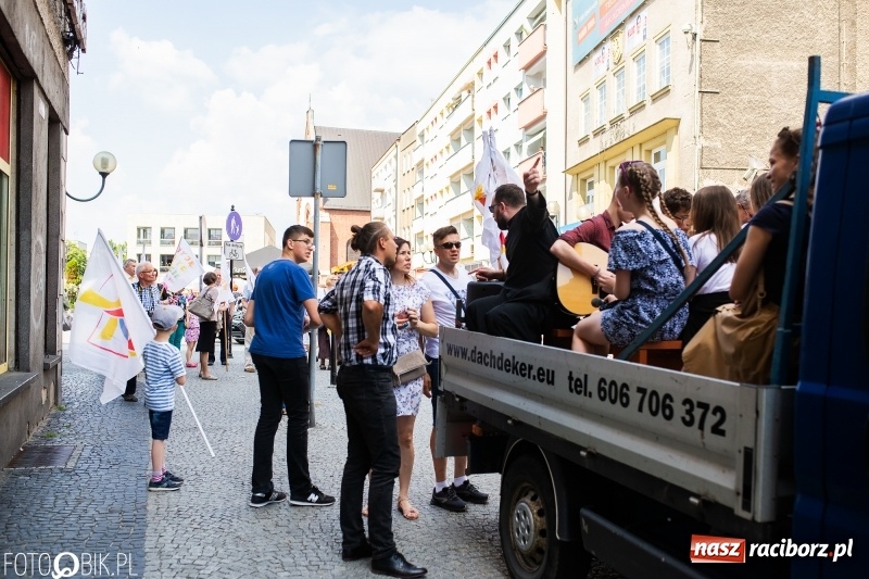 Zdjęcie w galerii na portalu naszraciborz.pl: Seksedukacja to deprawacja! Marsz dla życia w Raciborzu [FOTO i WIDEO] wiadomości z regionu
