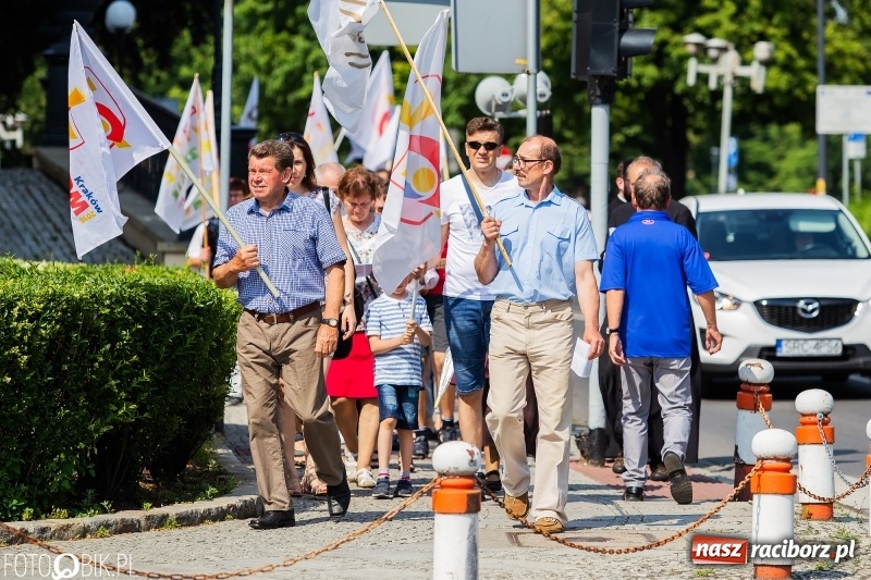 Zdjęcie w galerii na portalu naszraciborz.pl: Seksedukacja to deprawacja! Marsz dla życia w Raciborzu [FOTO i WIDEO] wiadomości z regionu