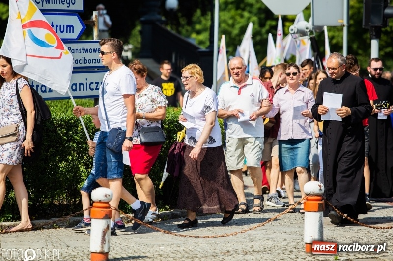 Zdjęcie w galerii na portalu naszraciborz.pl: Seksedukacja to deprawacja! Marsz dla życia w Raciborzu [FOTO i WIDEO] wiadomości z regionu