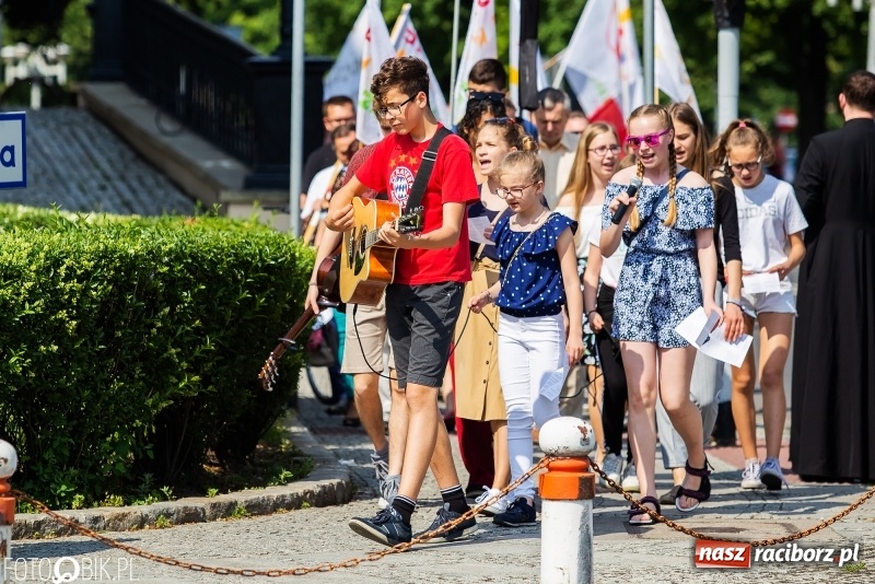 Zdjęcie w galerii na portalu naszraciborz.pl: Seksedukacja to deprawacja! Marsz dla życia w Raciborzu [FOTO i WIDEO] wiadomości z regionu