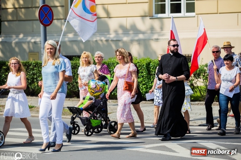 Zdjęcie w galerii na portalu naszraciborz.pl: Seksedukacja to deprawacja! Marsz dla życia w Raciborzu [FOTO i WIDEO] wiadomości z regionu