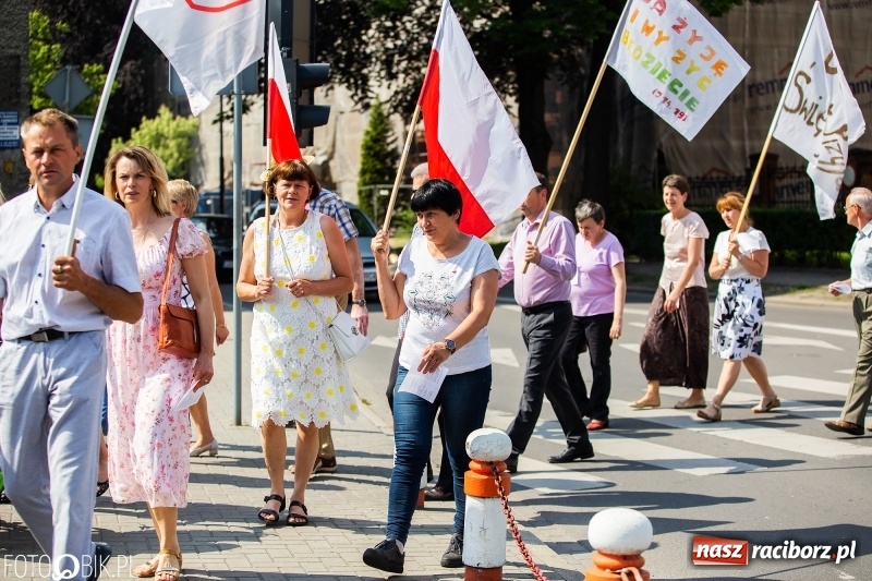 Zdjęcie w galerii na portalu naszraciborz.pl: Seksedukacja to deprawacja! Marsz dla życia w Raciborzu [FOTO i WIDEO] wiadomości z regionu