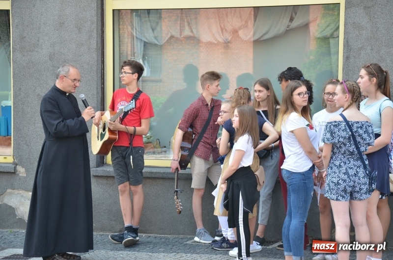 Zdjęcie w galerii na portalu naszraciborz.pl: Seksedukacja to deprawacja! Marsz dla życia w Raciborzu [FOTO i WIDEO] wiadomości z regionu