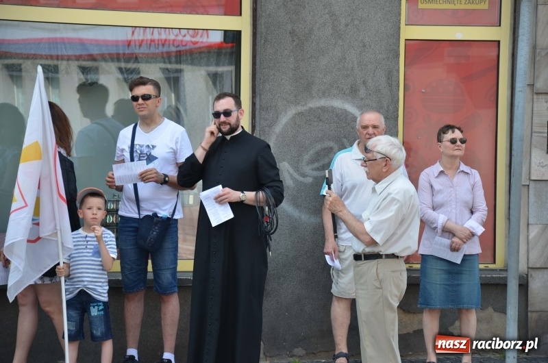 Zdjęcie w galerii na portalu naszraciborz.pl: Seksedukacja to deprawacja! Marsz dla życia w Raciborzu [FOTO i WIDEO] wiadomości z regionu