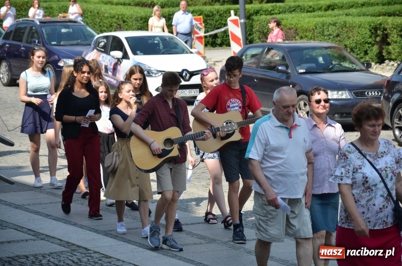 Zdjęcie w galerii na portalu naszraciborz.pl: Seksedukacja to deprawacja! Marsz dla życia w Raciborzu [FOTO i WIDEO] wiadomości z regionu