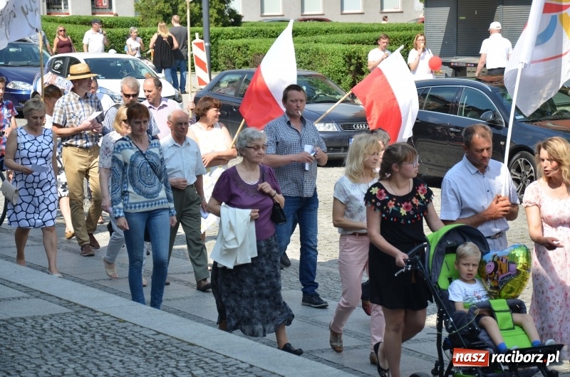 Zdjęcie w galerii na portalu naszraciborz.pl: Seksedukacja to deprawacja! Marsz dla życia w Raciborzu [FOTO i WIDEO] wiadomości z regionu