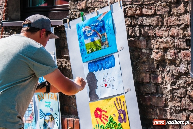 Zdjęcie w galerii na portalu naszraciborz.pl: Stowarzyszenie Spektrum świętowało Dzień Dziecka [FOTO] wiadomości z regionu