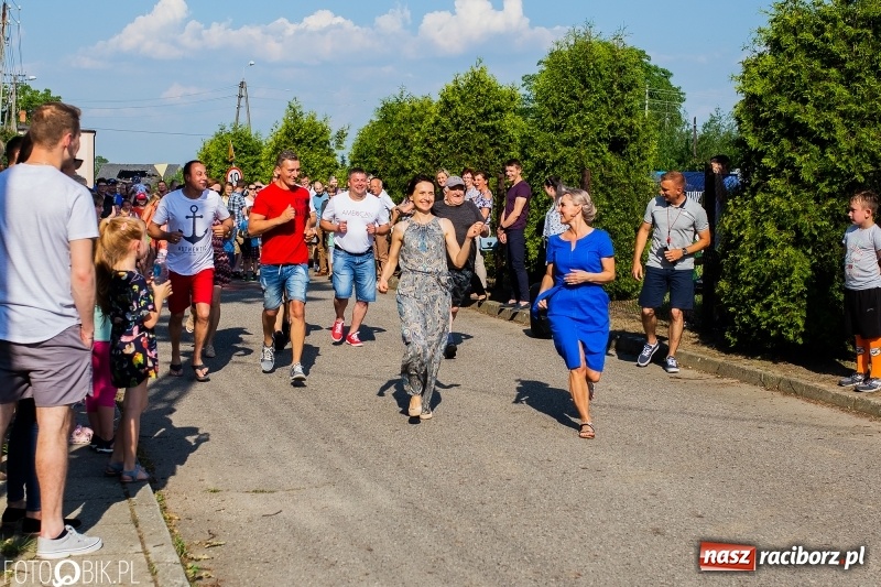 Zdjęcie w galerii na portalu naszraciborz.pl: Bieg o Puchar Burmistrza podczas festynu w Borucinie wiadomości z regionu