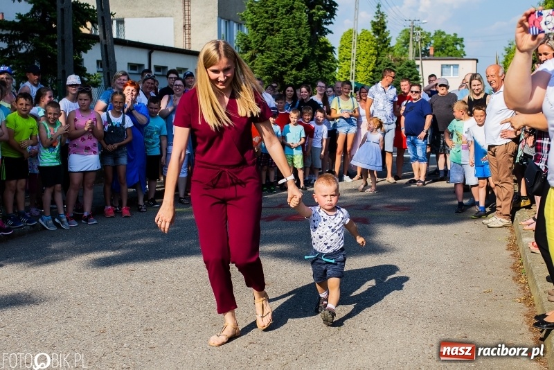 Zdjęcie w galerii na portalu naszraciborz.pl: Bieg o Puchar Burmistrza podczas festynu w Borucinie wiadomości z regionu