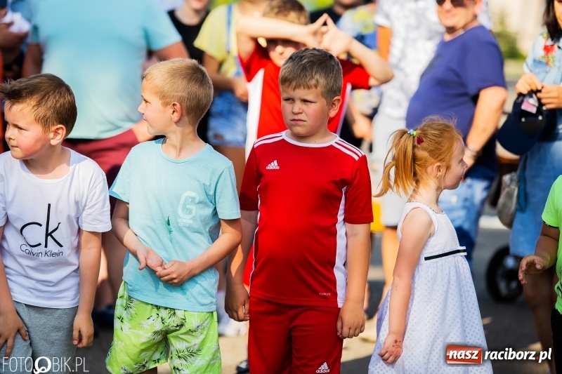 Zdjęcie w galerii na portalu naszraciborz.pl: Bieg o Puchar Burmistrza podczas festynu w Borucinie wiadomości z regionu