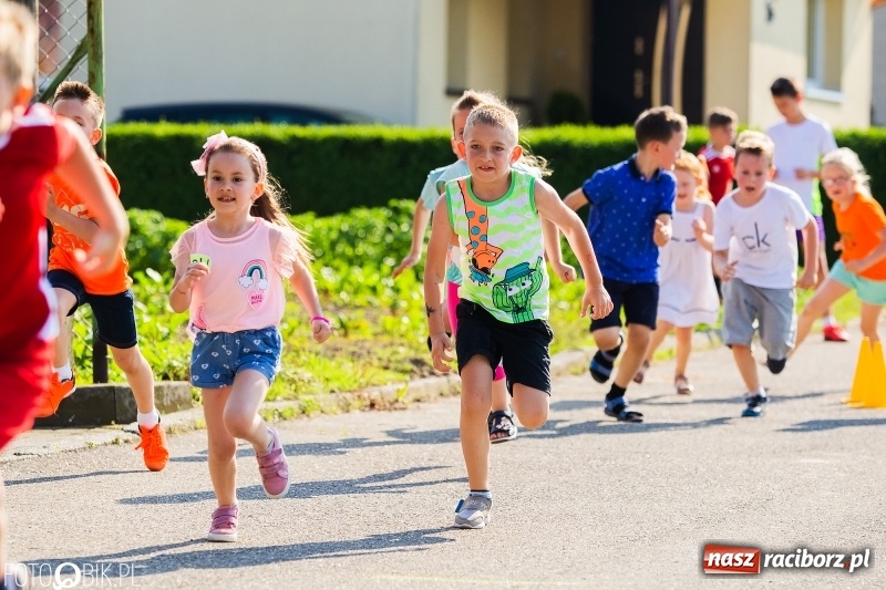 Zdjęcie w galerii na portalu naszraciborz.pl: Bieg o Puchar Burmistrza podczas festynu w Borucinie wiadomości z regionu