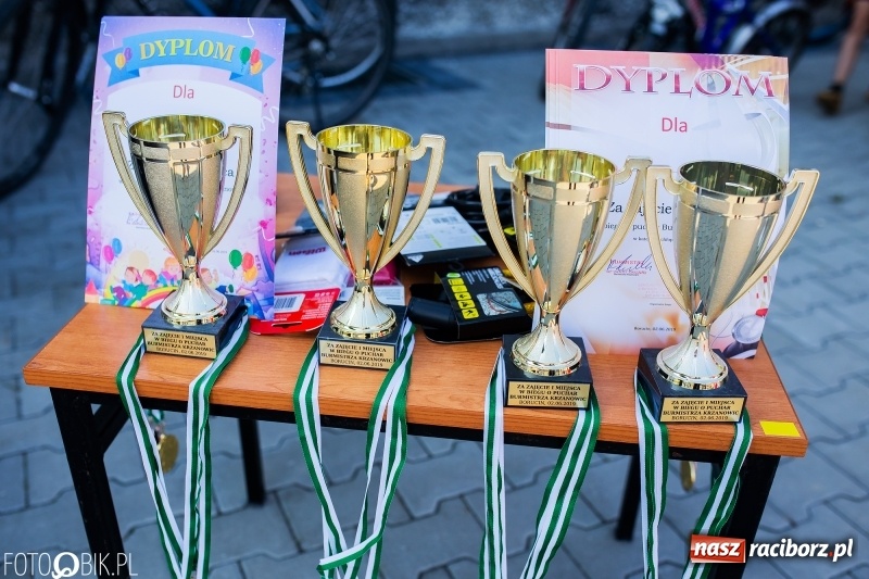 Zdjęcie w galerii na portalu naszraciborz.pl: Bieg o Puchar Burmistrza podczas festynu w Borucinie wiadomości z regionu