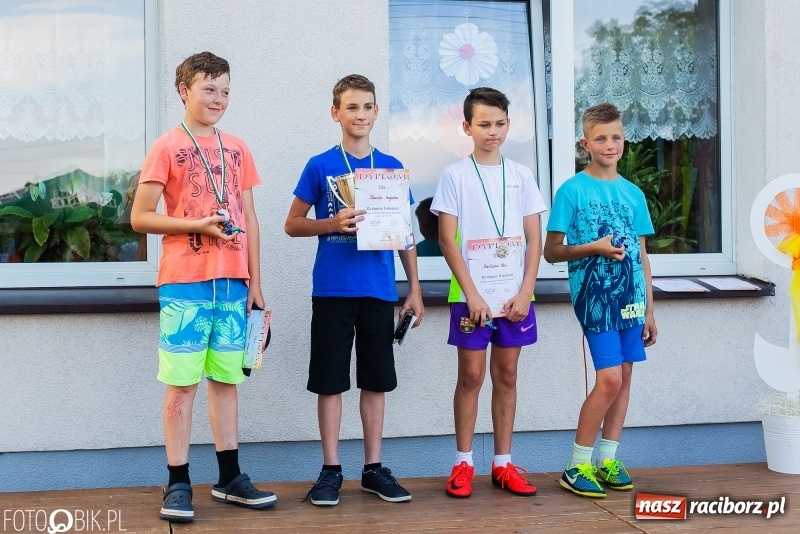 Zdjęcie w galerii na portalu naszraciborz.pl: Bieg o Puchar Burmistrza podczas festynu w Borucinie wiadomości z regionu