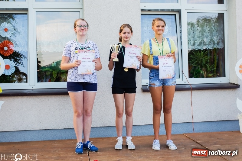 Zdjęcie w galerii na portalu naszraciborz.pl: Bieg o Puchar Burmistrza podczas festynu w Borucinie wiadomości z regionu