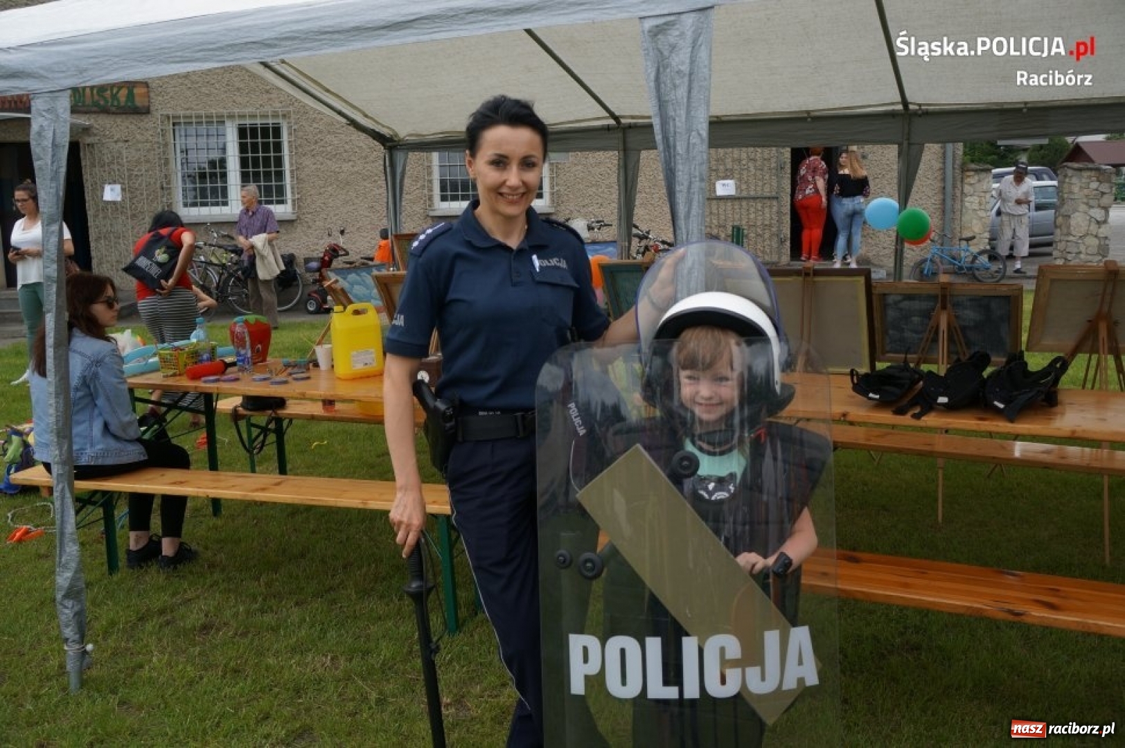 Zdjęcie w galerii na portalu naszraciborz.pl: Dzień Dziecka w Siedliskach z raciborską policją wiadomości z regionu