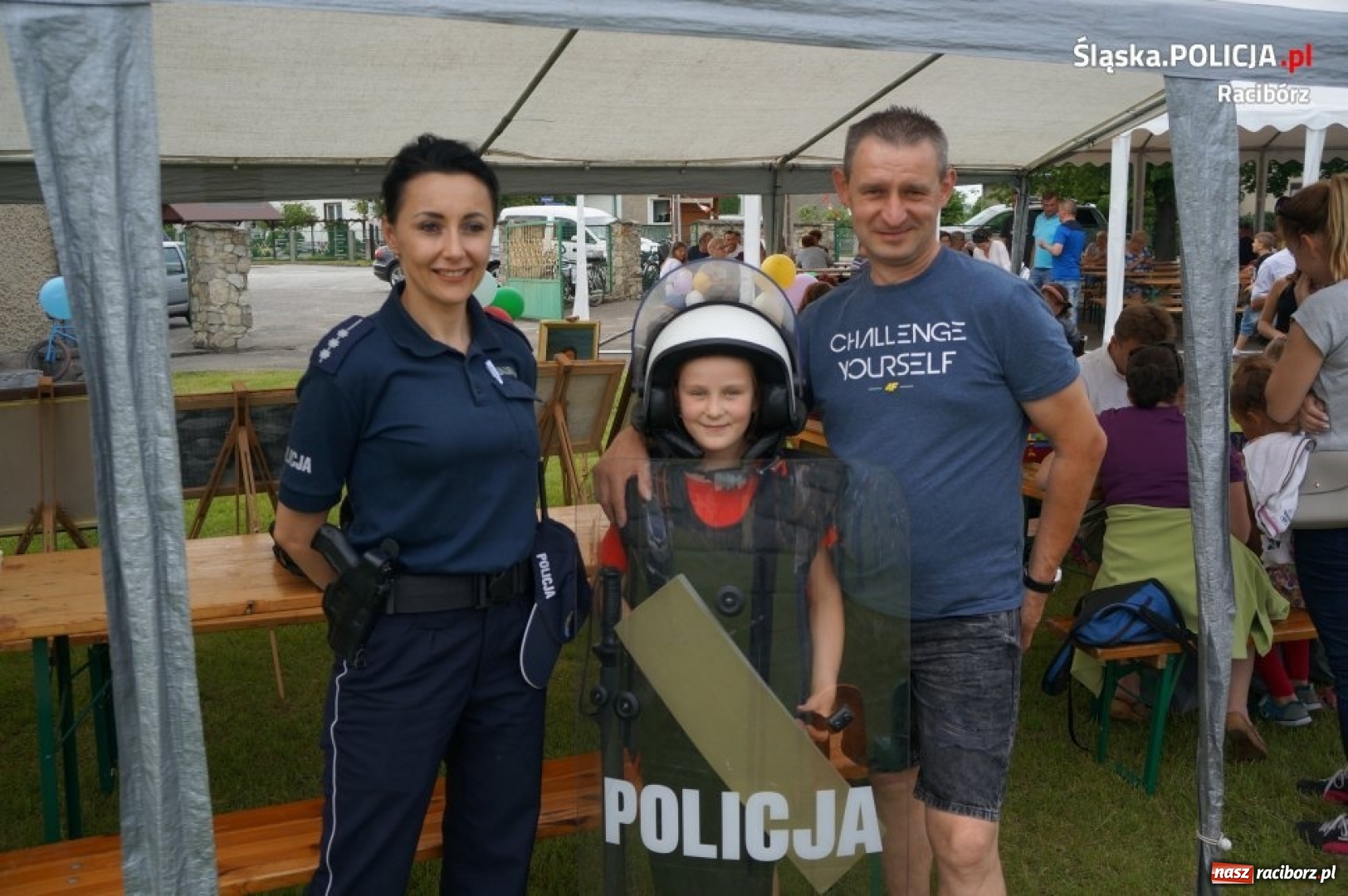 Zdjęcie w galerii na portalu naszraciborz.pl: Dzień Dziecka w Siedliskach z raciborską policją wiadomości z regionu