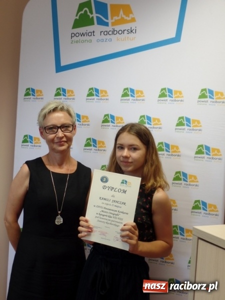 Zdjęcie w galerii na portalu naszraciborz.pl: Starosta spotkał się z Mistrzami Ortografii wiadomości z regionu