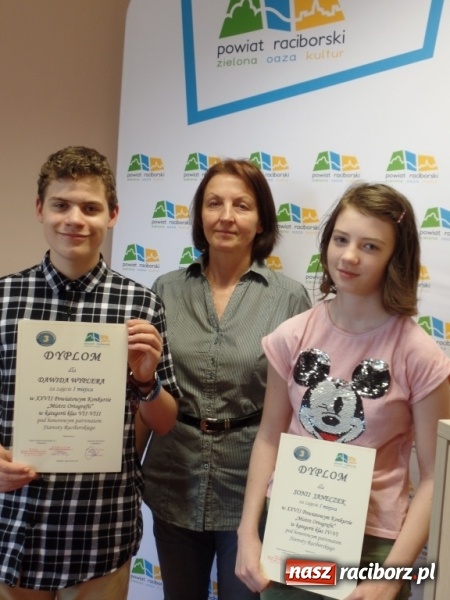 Zdjęcie w galerii na portalu naszraciborz.pl: Starosta spotkał się z Mistrzami Ortografii wiadomości z regionu