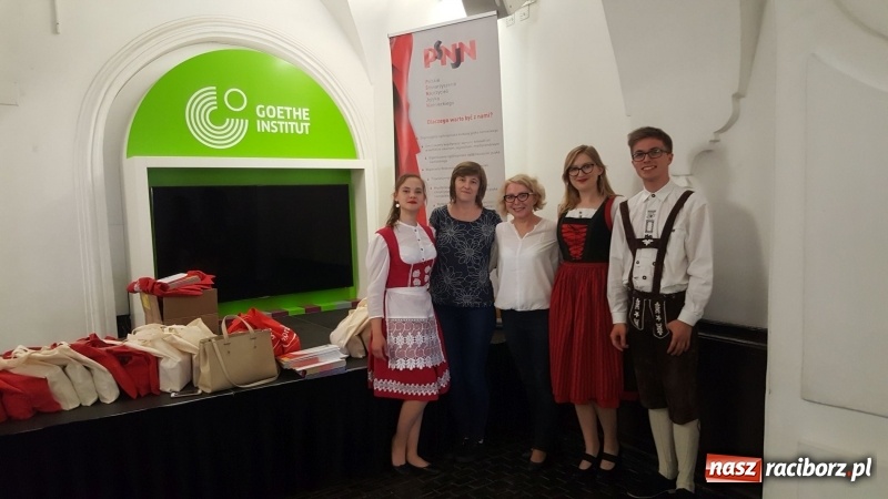 Zdjęcie w galerii na portalu naszraciborz.pl: Turbolandeskunde - uczniowie II LO najlepsi!  wiadomości z regionu