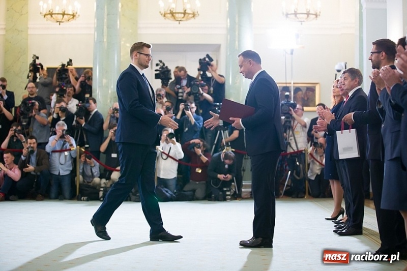 Zdjęcie w galerii na portalu naszraciborz.pl: Michał Woś z Raciborza wszedł w skład rządu Rzeczypospolitej Polskiej. Mamy komentarz nowego ministra na temat spraw raciborskich wiadomości z regionu