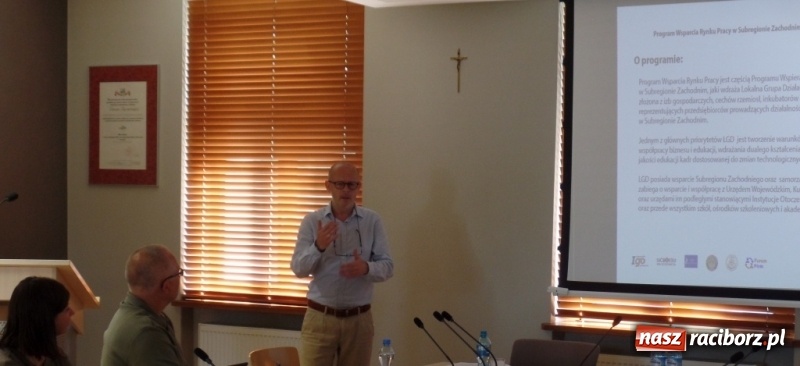 Zdjęcie w galerii na portalu naszraciborz.pl: W raciborskim starostwie dyskutowano o doradztwie zawodowym wiadomości z regionu