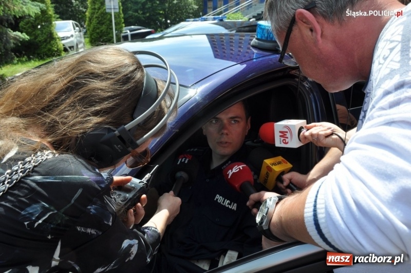 Zdjęcie w galerii na portalu naszraciborz.pl: Śląska, w tym raciborska policja ma nowe hybrydy  wiadomości z regionu