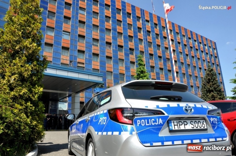 Zdjęcie w galerii na portalu naszraciborz.pl: Śląska, w tym raciborska policja ma nowe hybrydy  wiadomości z regionu