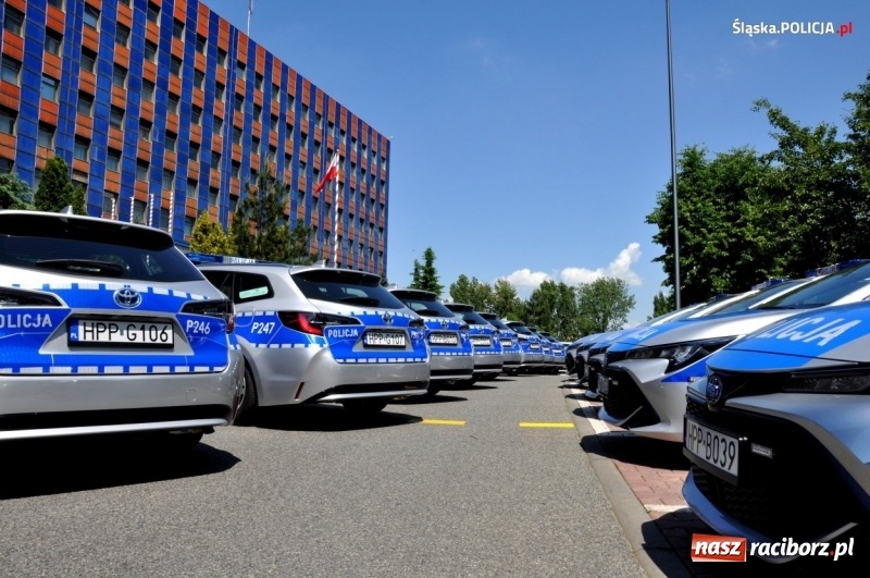 Zdjęcie w galerii na portalu naszraciborz.pl: Śląska, w tym raciborska policja ma nowe hybrydy  wiadomości z regionu