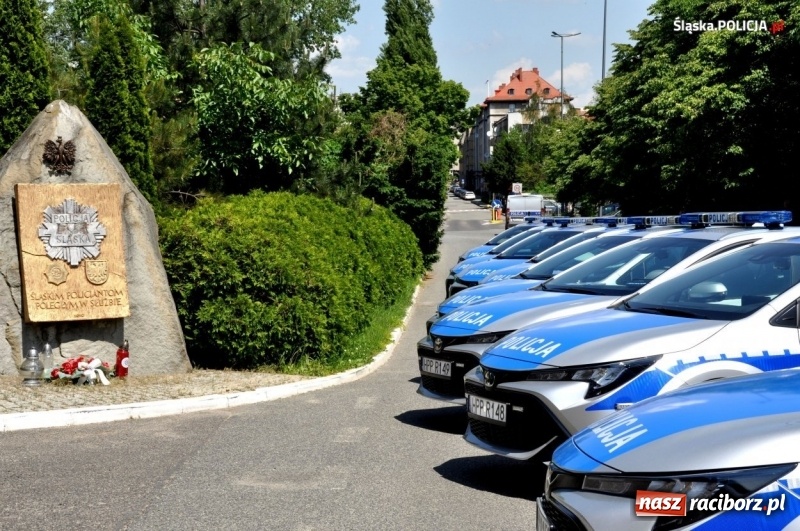 Zdjęcie w galerii na portalu naszraciborz.pl: Śląska, w tym raciborska policja ma nowe hybrydy  wiadomości z regionu