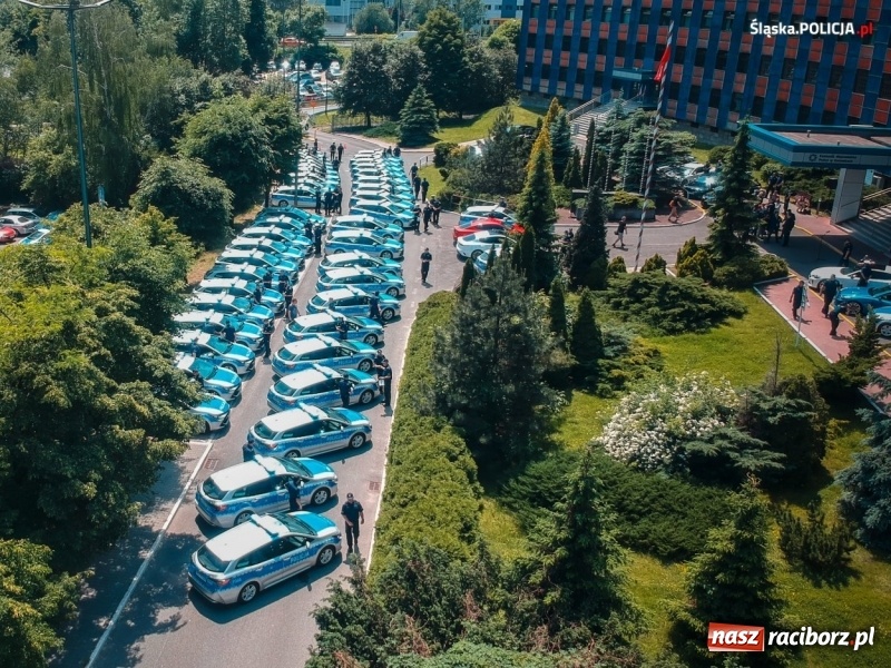 Zdjęcie w galerii na portalu naszraciborz.pl: Śląska, w tym raciborska policja ma nowe hybrydy  wiadomości z regionu