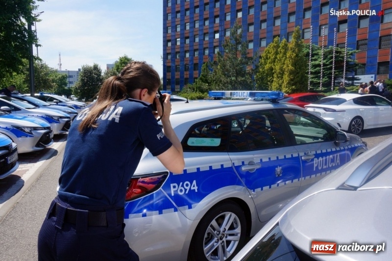 Zdjęcie w galerii na portalu naszraciborz.pl: Śląska, w tym raciborska policja ma nowe hybrydy  wiadomości z regionu