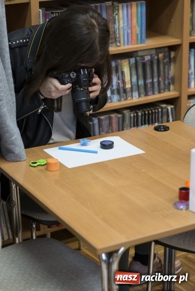 Zdjęcie w galerii na portalu naszraciborz.pl: Fotografia wakacyjna bez tajemnic, czyli warsztaty w bibliotece w Ocicach  wiadomości z regionu