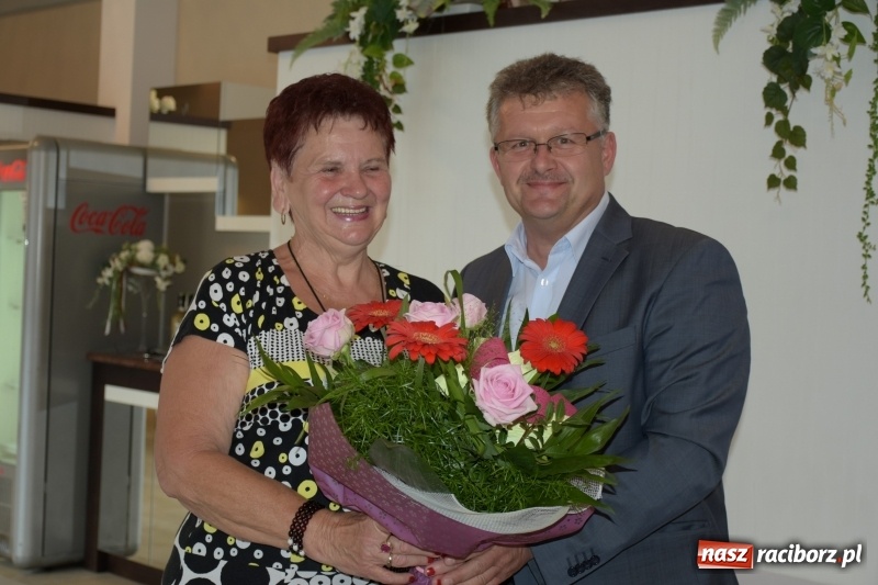 Zdjęcie w galerii na portalu naszraciborz.pl: Seniorzy z Krzyżanowic świętowali Dzień Matki i Dzień Ojca  wiadomości z regionu