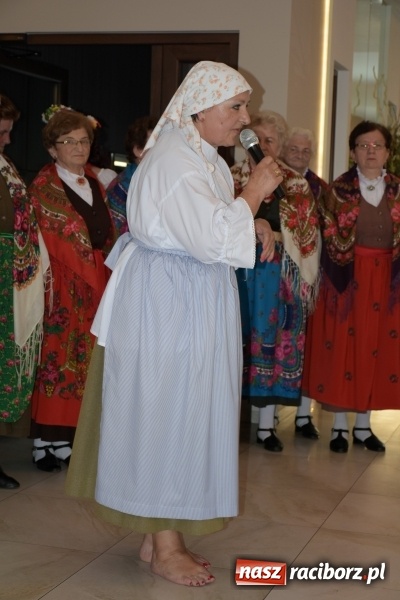 Zdjęcie w galerii na portalu naszraciborz.pl: Seniorzy z Krzyżanowic świętowali Dzień Matki i Dzień Ojca  wiadomości z regionu