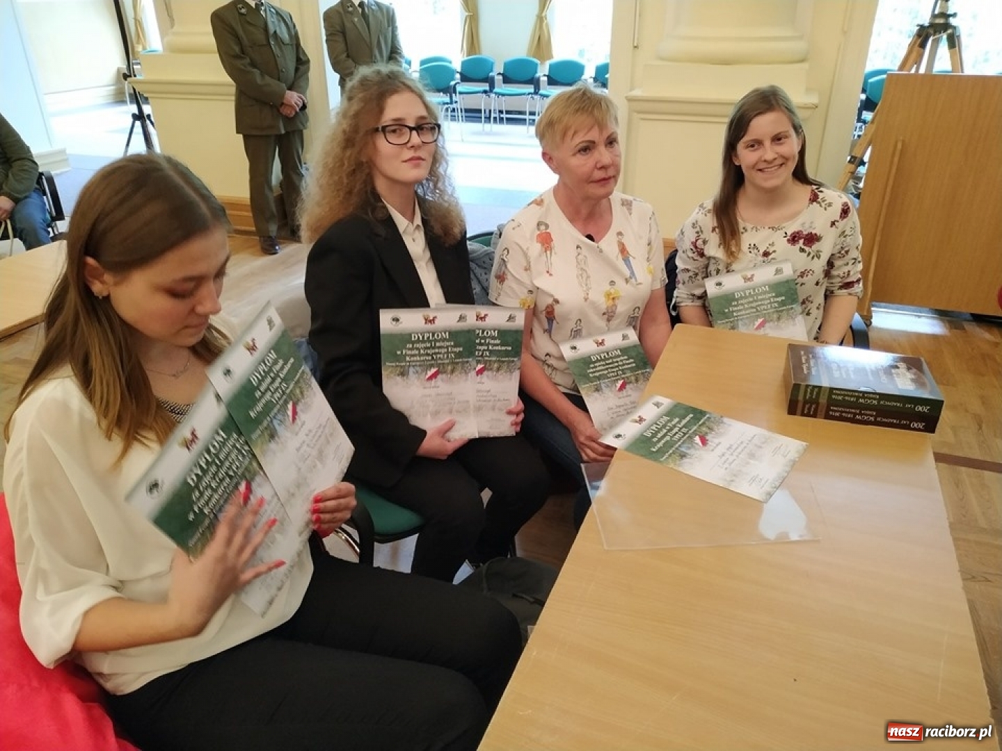 Zdjęcie w galerii na portalu naszraciborz.pl: Young People in European Forests. II LO znów najlepsze wiadomości z regionu