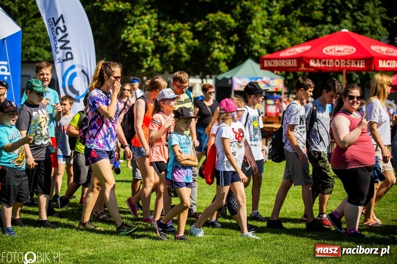 Zdjęcie w galerii na portalu naszraciborz.pl: XXII Sport ku Radości na rozpoczęcie Juwenaliów Raciborskich [FOTO i WIDEO] wiadomości z regionu