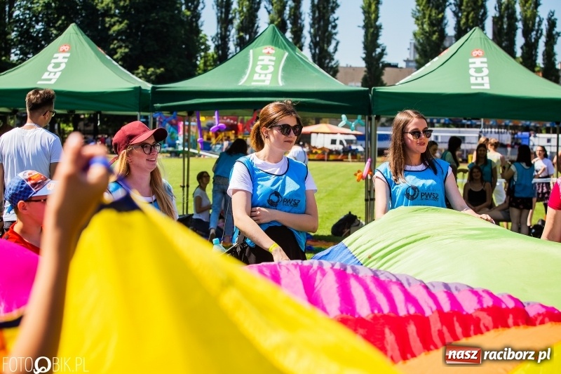 Zdjęcie w galerii na portalu naszraciborz.pl: XXII Sport ku Radości na rozpoczęcie Juwenaliów Raciborskich [FOTO i WIDEO] wiadomości z regionu