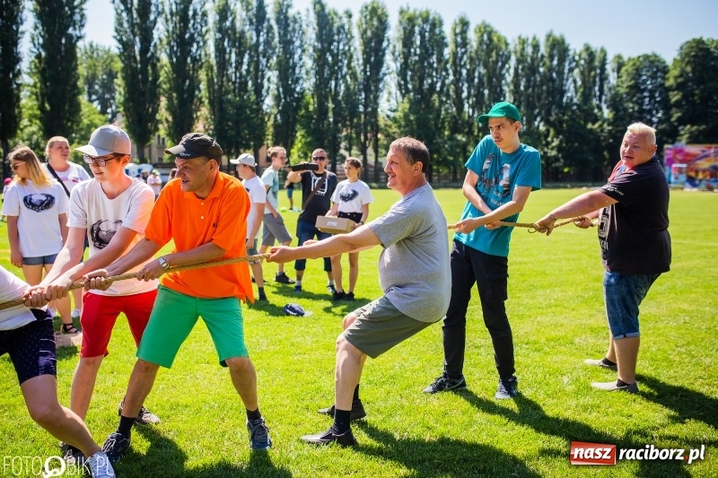 Zdjęcie w galerii na portalu naszraciborz.pl: XXII Sport ku Radości na rozpoczęcie Juwenaliów Raciborskich [FOTO i WIDEO] wiadomości z regionu