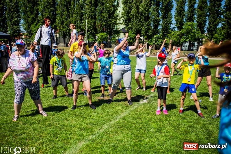 Zdjęcie w galerii na portalu naszraciborz.pl: XXII Sport ku Radości na rozpoczęcie Juwenaliów Raciborskich [FOTO i WIDEO] wiadomości z regionu