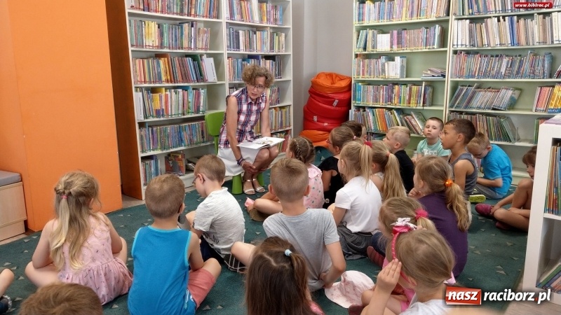 Zdjęcie w galerii na portalu naszraciborz.pl: Pani od wierszyków. W Raciborzu trwa Tydzień Czytania Dzieciom  wiadomości z regionu