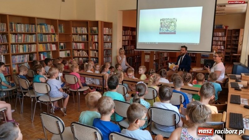 Zdjęcie w galerii na portalu naszraciborz.pl: Pani od wierszyków. W Raciborzu trwa Tydzień Czytania Dzieciom  wiadomości z regionu