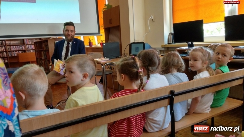 Zdjęcie w galerii na portalu naszraciborz.pl: Pani od wierszyków. W Raciborzu trwa Tydzień Czytania Dzieciom  wiadomości z regionu