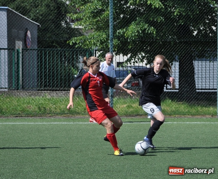 Zdjęcie w galerii na portalu naszraciborz.pl: Dominacja piłkarek ZSO nr 1 w Licealiadzie wiadomości z regionu