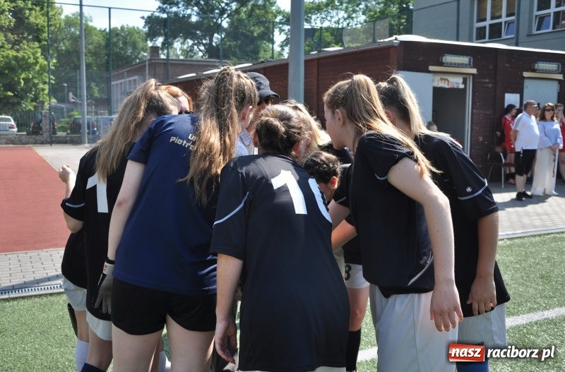 Zdjęcie w galerii na portalu naszraciborz.pl: Dominacja piłkarek ZSO nr 1 w Licealiadzie wiadomości z regionu